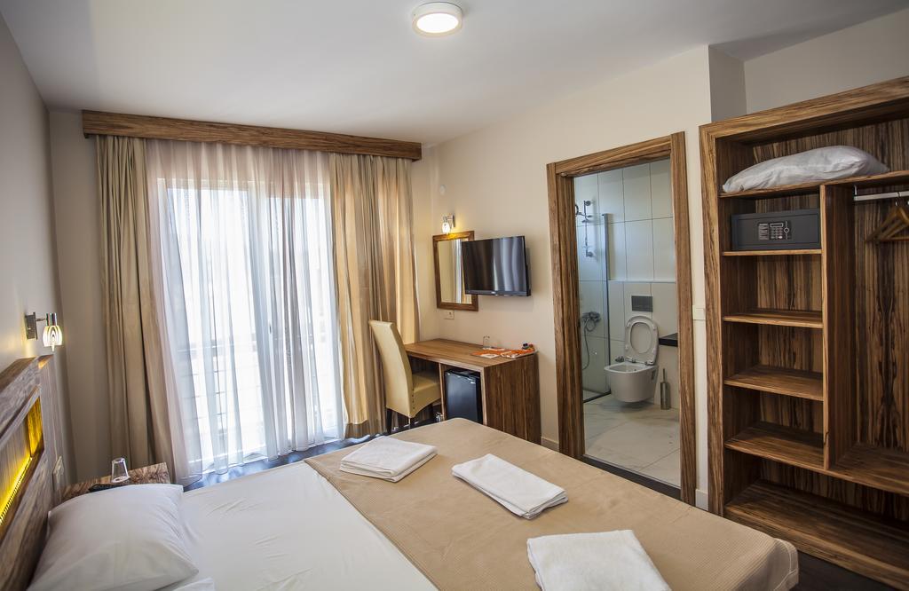 My Solmaz Hotel Çeşme Εξωτερικό φωτογραφία